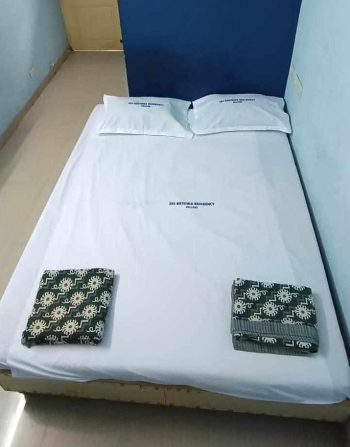 Hotel Elite Krishna Vellore Esterno foto